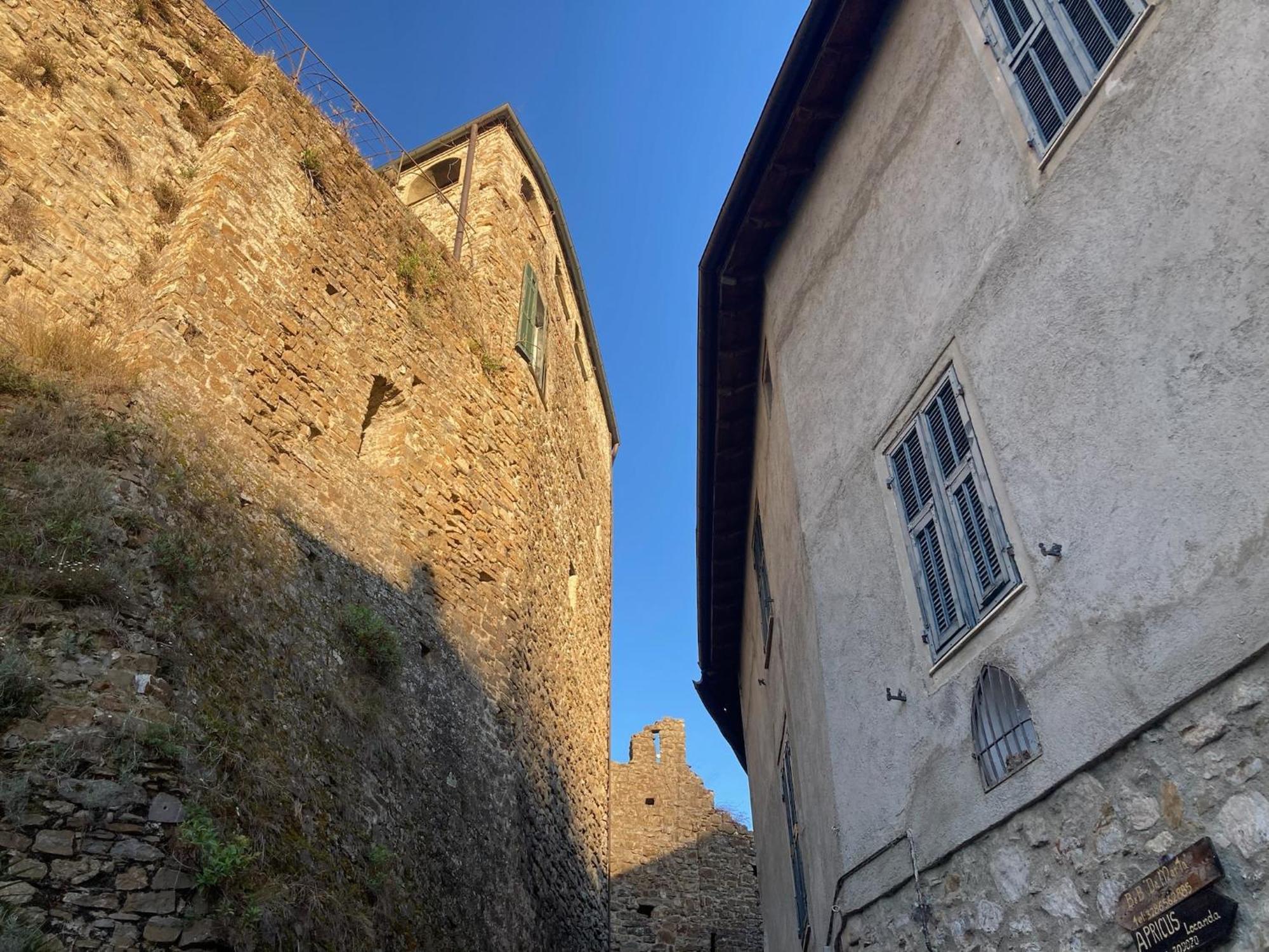 House In The Medieval Village Apricale Eksteriør bilde